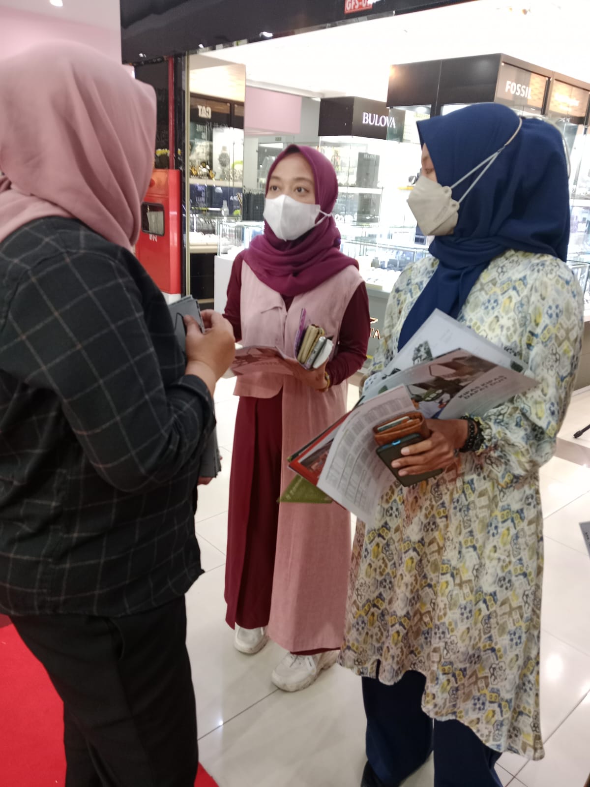 Kunjungan User Ke Stand Pameran Jawara. Photo by chandra