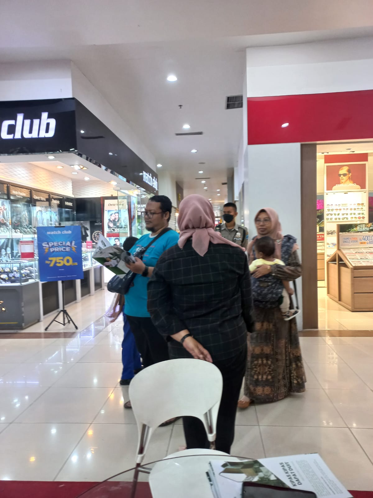 Kunjungan User Ke Stand Pameran Jawara Di MOG . Photo by desy