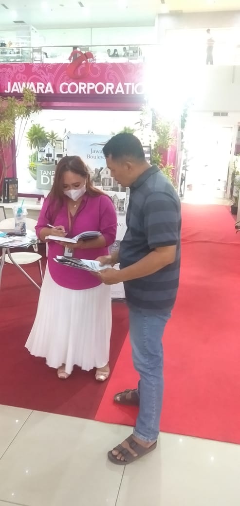 Kunjungan User Ke Stand Pameran Jawara Di MOG . Photo by anggraeni