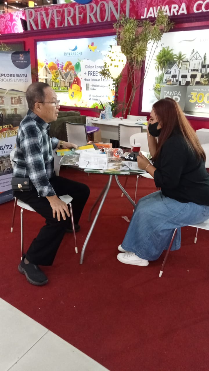 Kunjungan User Ke Stand Pameran Jawara Di MOG. Photo by inuk