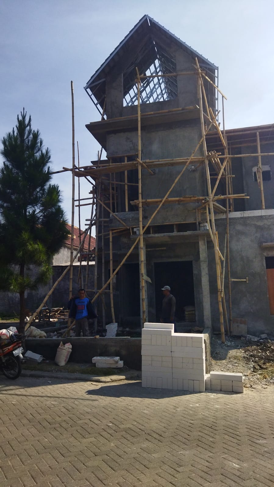 Progres Bangun BL 3 persiapan pekerjaan galian septictank di Jawara Land Malang. Photo by hendryw