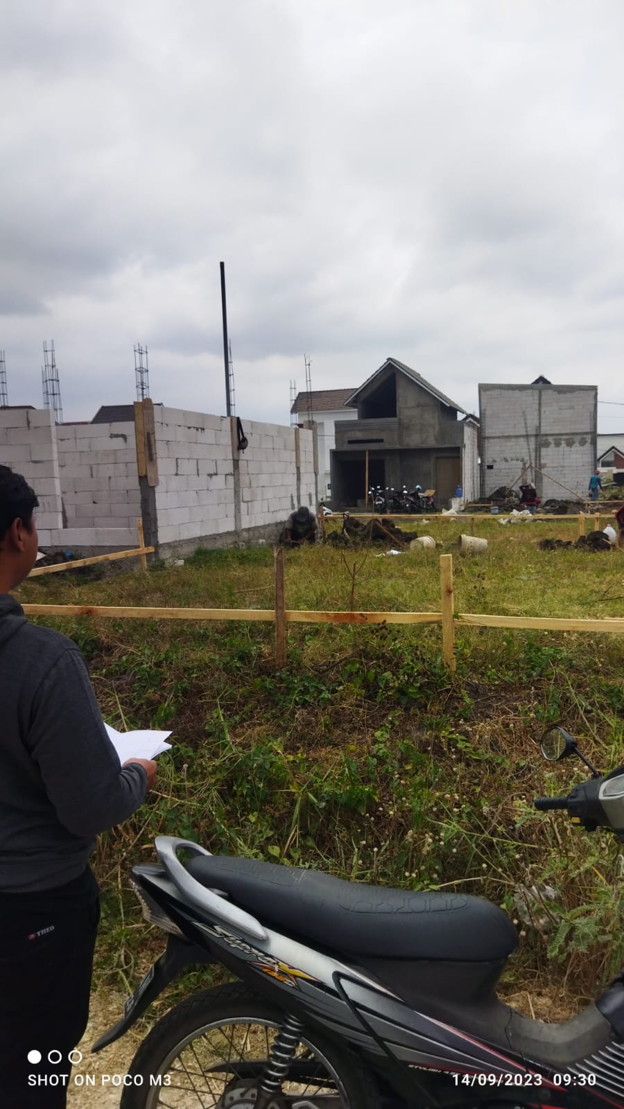 Progres Bangun Unit F 12 galian pondasi di Jawara Land Malang. Photo by hendryw