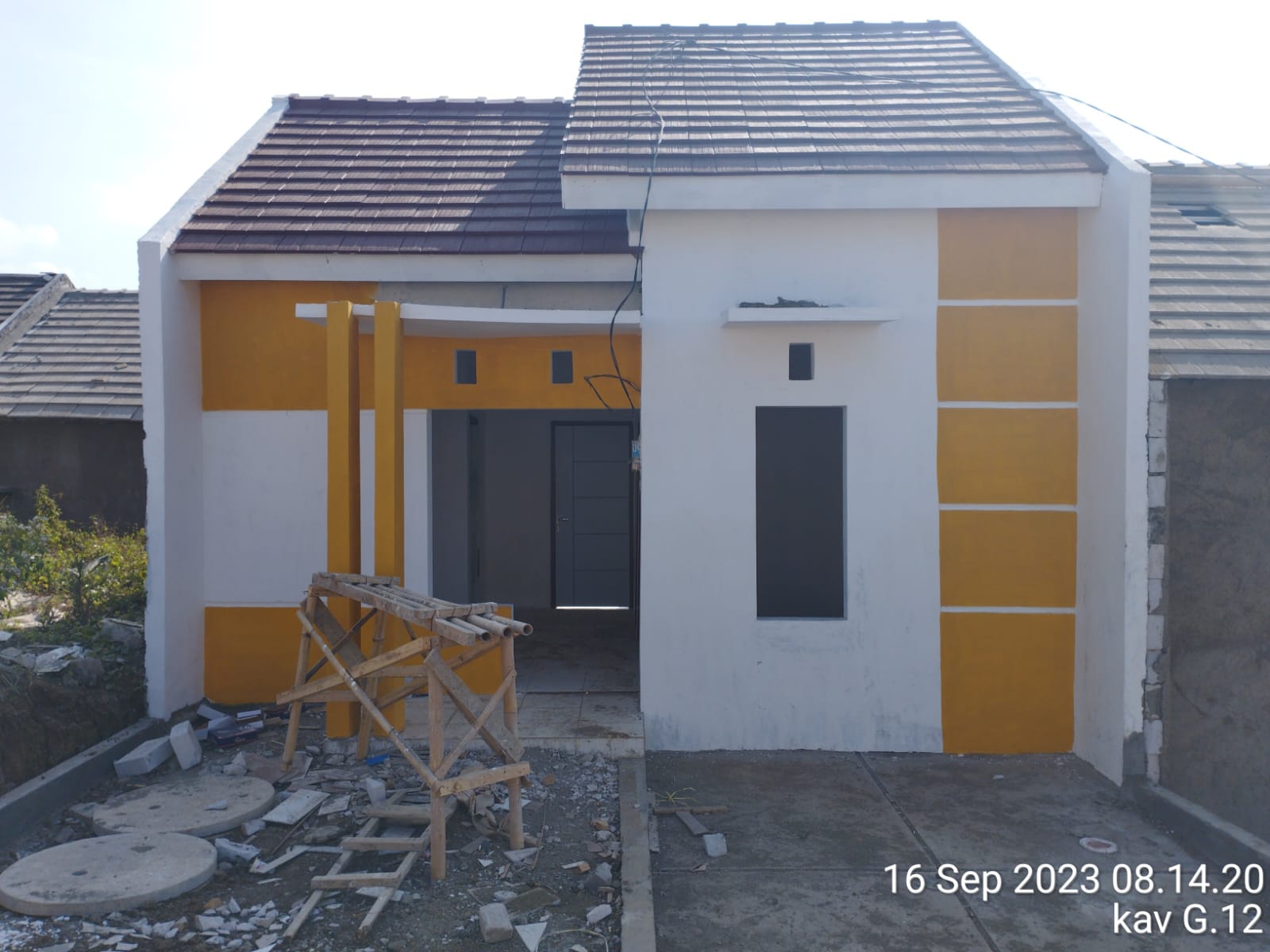 Progres update pembangun  Kavling G 12 di Jawara Boulevard Langlang Singosari Malang. Photo by rahmad