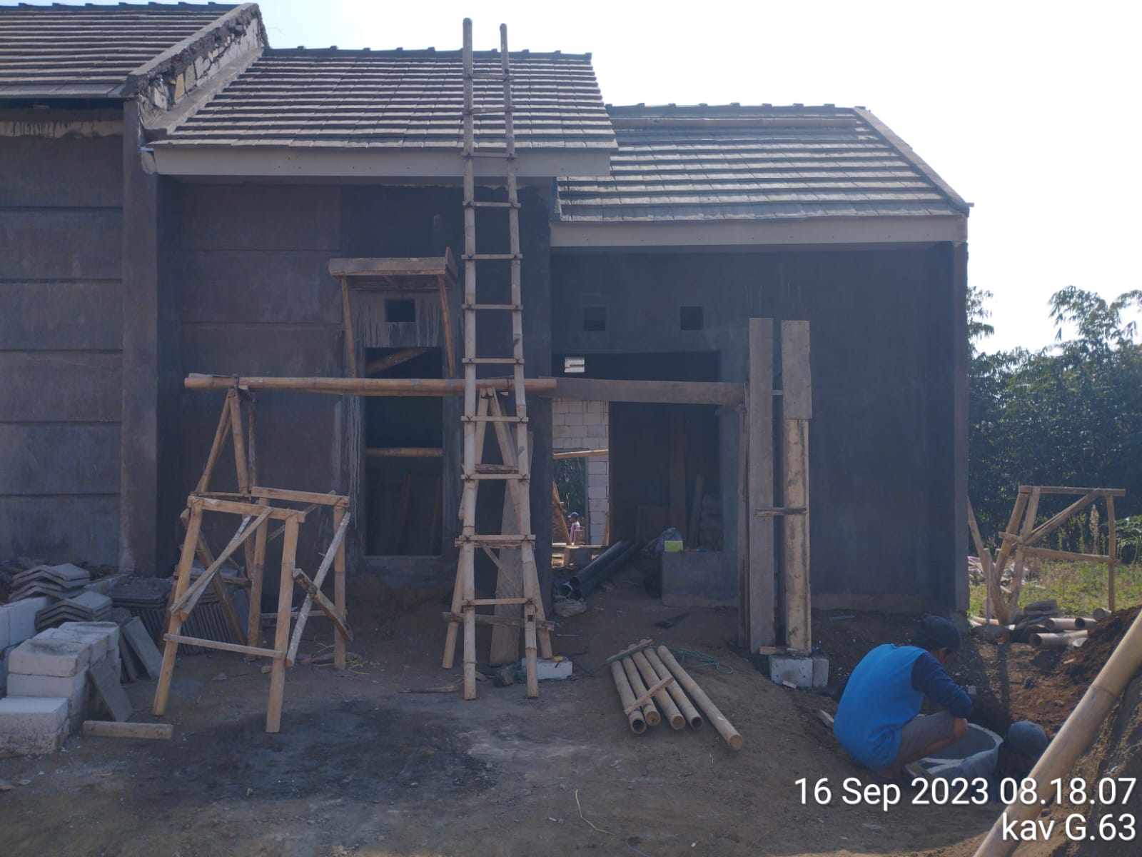 Progres update pembangun  Kavling G 63 di Jawara Boulevard Langlang Singosari Malang. Photo by rahmad