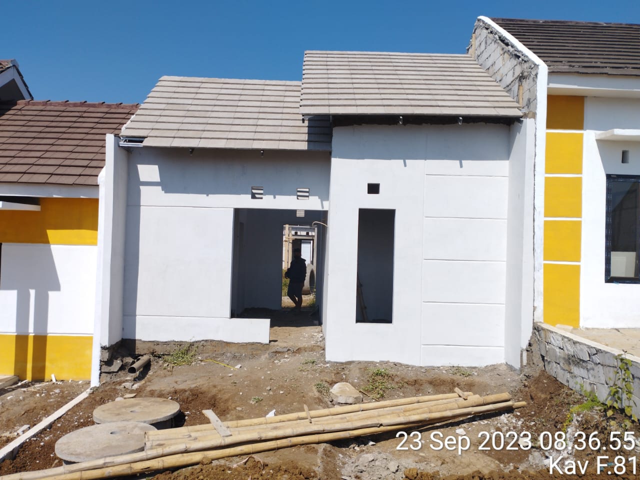 Progres update pembangun  Kavling-F81 di Jawara Boulevard Langlang Singosari Malang. Photo by rahmad