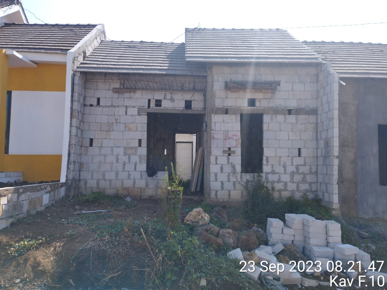 Progres update pembangun  Kavling F-10 di Jawara Boulevard Langlang Singosari Malang. Photo by rahmad