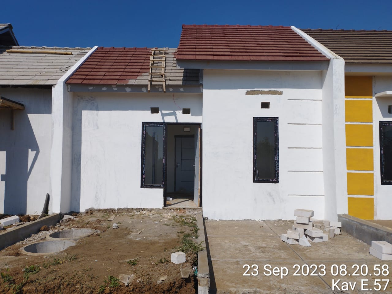 Progres update pembangun  Kavling E57 di Jawara Boulevard Langlang Singosari Malang. Photo by rahmad