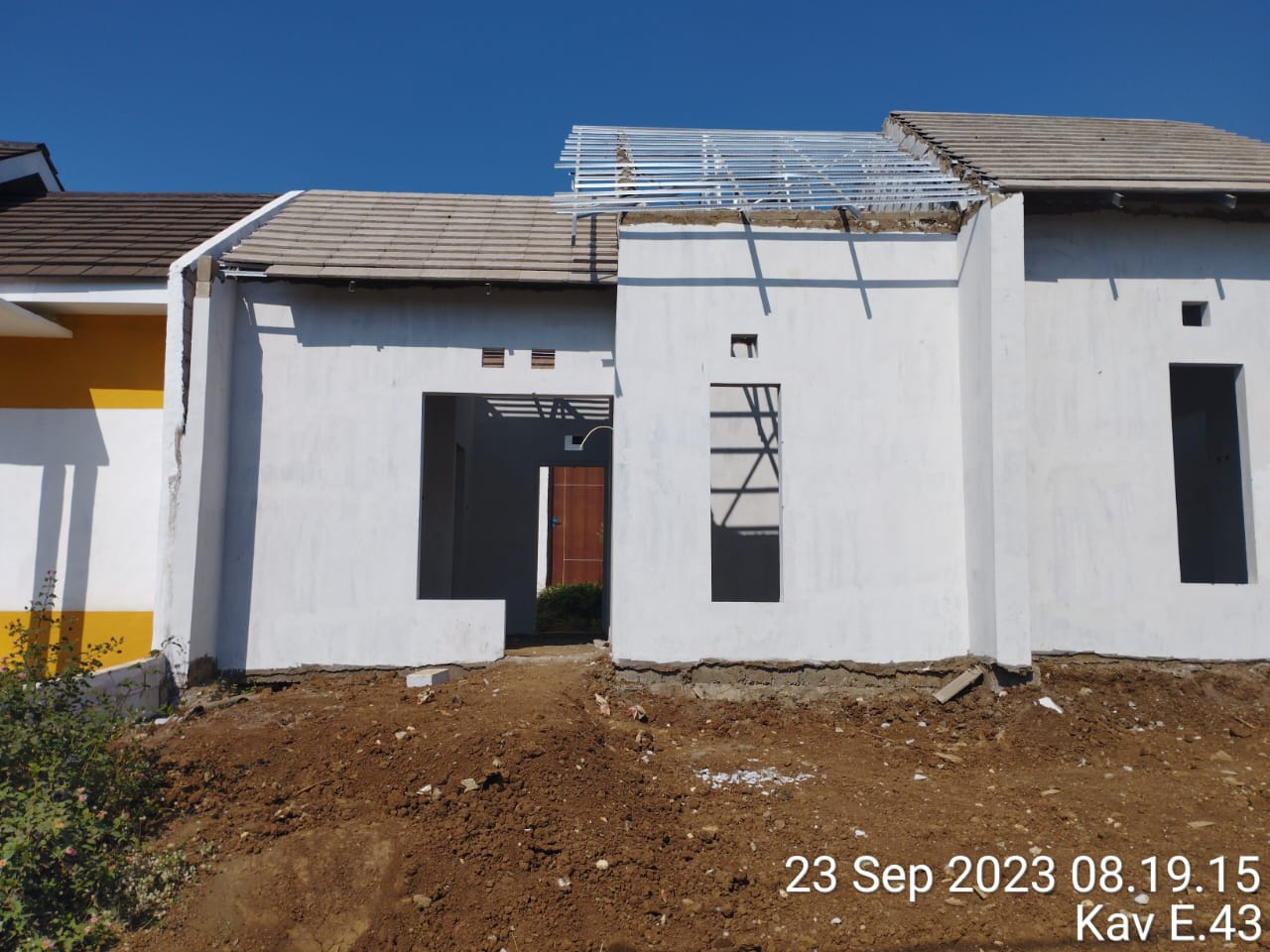 Progres update pembangun  Kavling-E43 di Jawara Boulevard Langlang Singosari Malang. Photo by rahmad