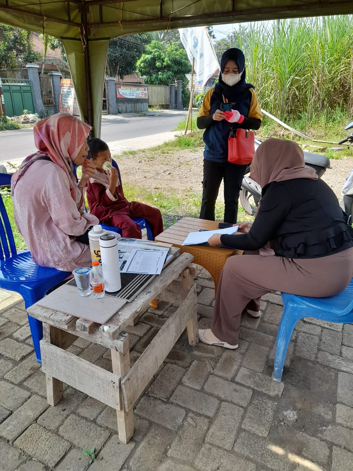 Kunjungan pembeli yang survey lokasi di Rumah Murah di Malang 300 jutaan