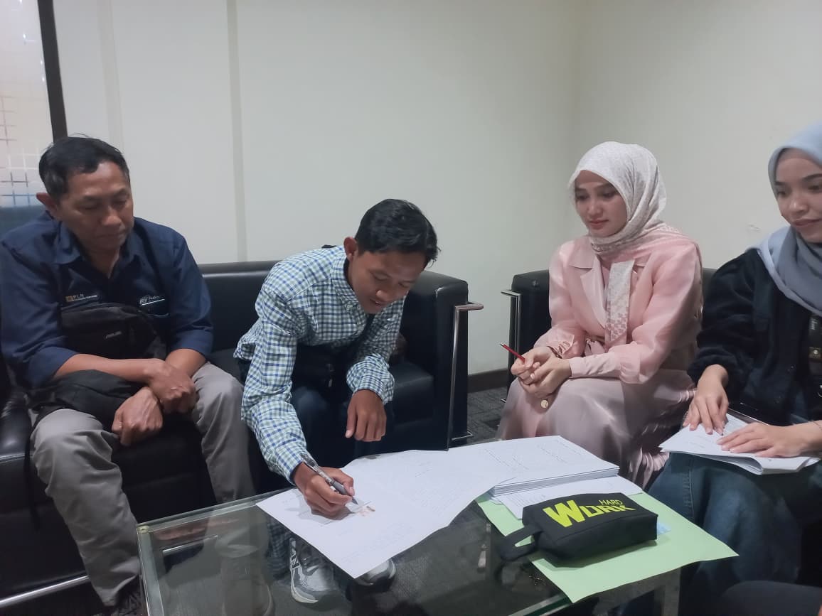 Akad KPR rumah murah Malang kavling E07 September 2025 – dokumentasi nyata proses tanda tangan notaris